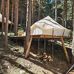 Glamping Zone La Pinilla * 세고비아