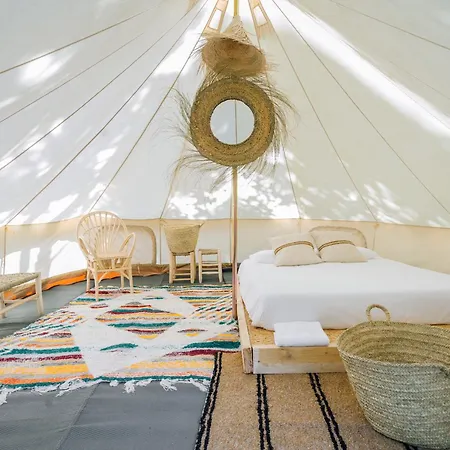 Lüks kamp alanı Glamping Zone La Pinilla