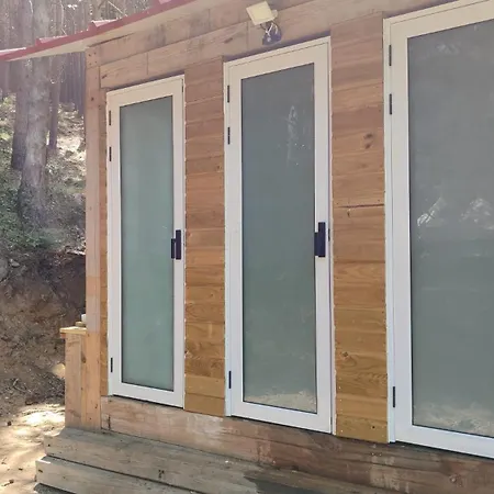 Glamping Zone La Pinilla Lüks kamp alanı *